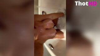 Genesis Mia Lopez bathroom nude bathtub close-up Leaked OF Video