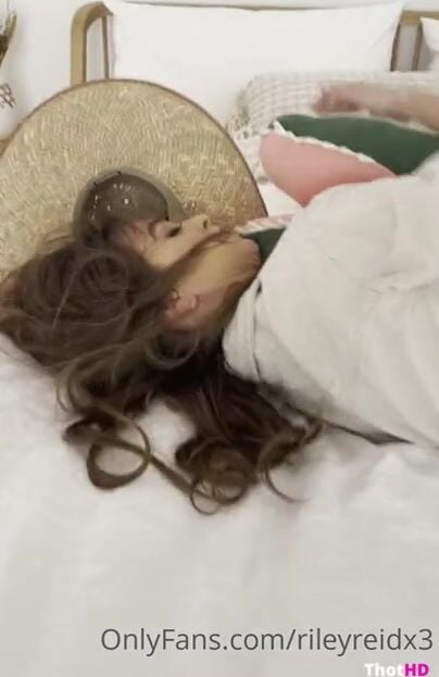 Riley Reid masturbating on bed nude topless Leaked OnlyFans