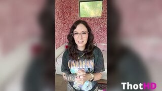 Meg Turney couch Leaked OnlyFans