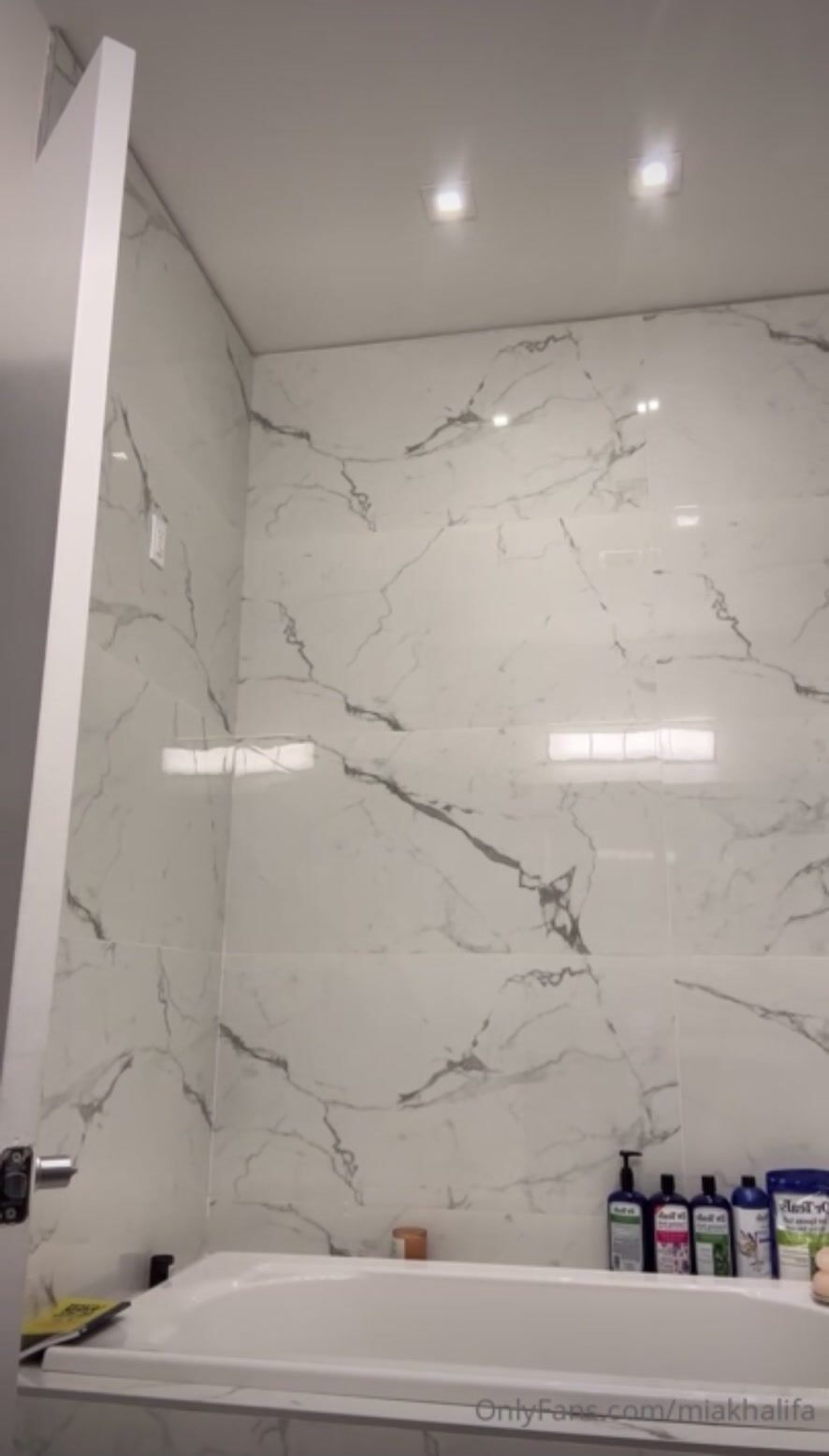 Mia Khalifa nude Big Tits bathroom Leaked OnlyFans
