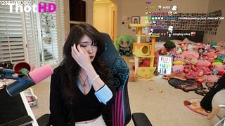 Emiru cleavage Leaked OF_001