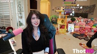 Emiru cleavage Leaked OF_001