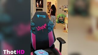 Emiru cleavage from behind Leaked Video