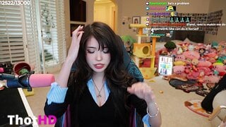 Emiru cleavage