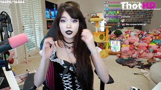 Emiru Kleid OnlyFans