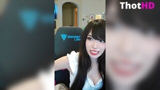 Emiru cleavage Video Leak