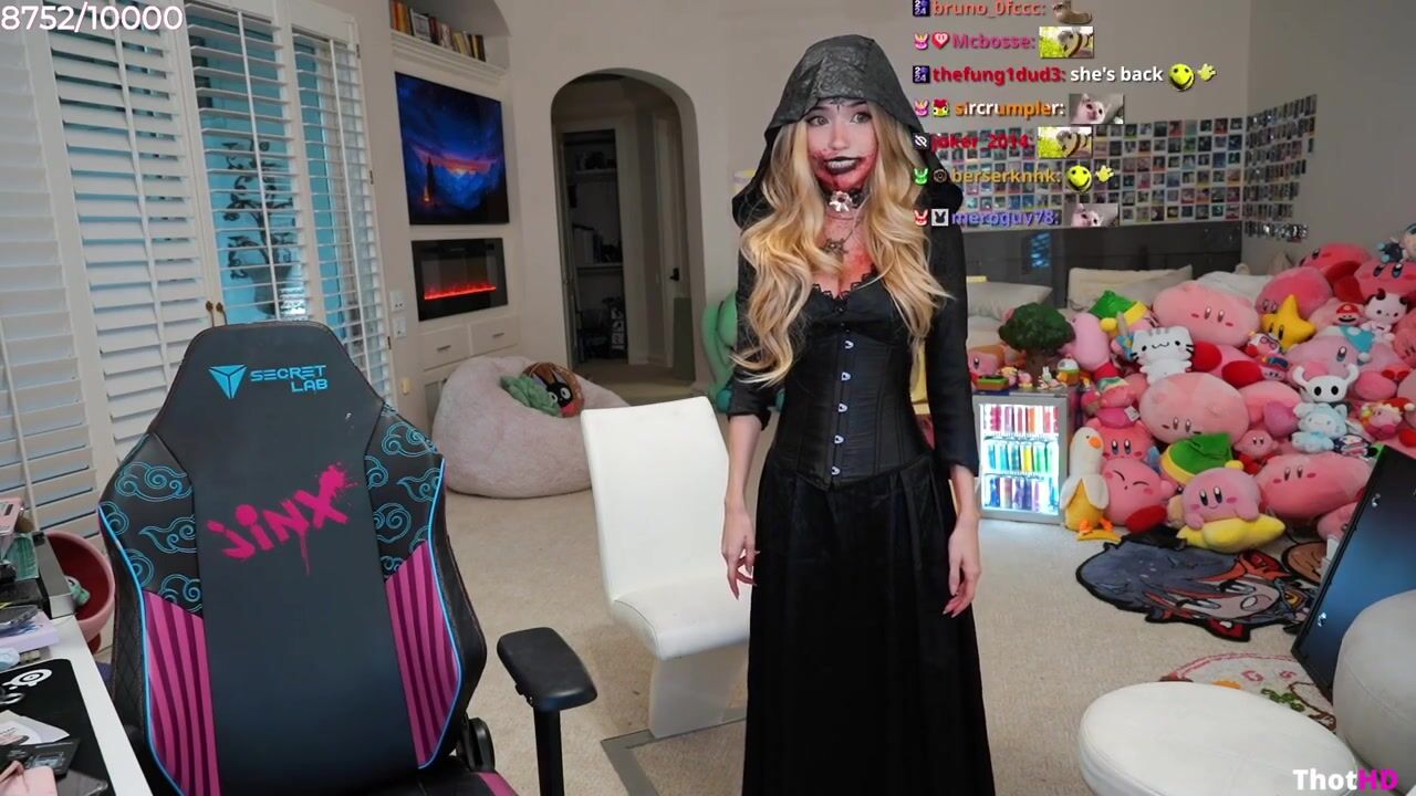 Emiru dress Leaked Video_001