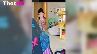 Emiru from behind OF Video