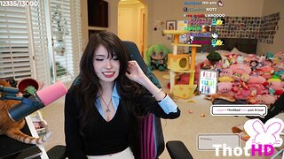 Emiru cleavage OF Video_002