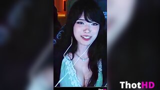 Emiru cleavage close-up OF Leak