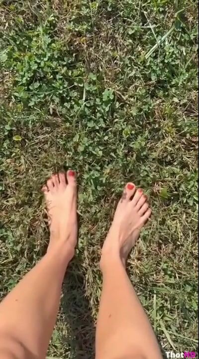 Haliey Welch feet toes pov outdoor OnlyFans