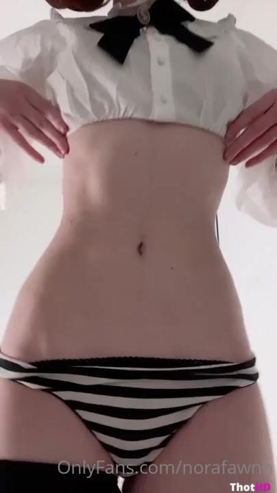 Norafawn ass thighhighs from behind OF Video