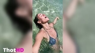 Anna Malygon outdoor beach