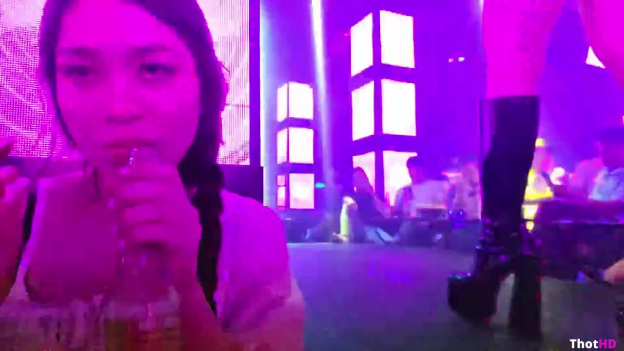 Jollyrancherzoo high heels squatting ass knee boots Video