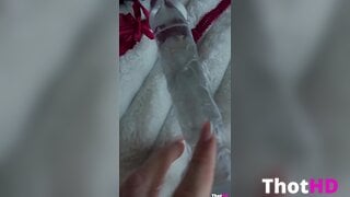 Faye.sxh close-up feet toes OF