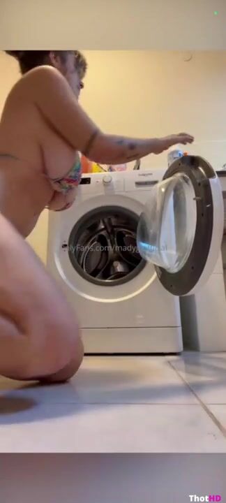 Madygiofficial bikini close-up cleavage ass Video Leak