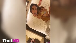 Izzy Green bikini tongue out Leaked OF