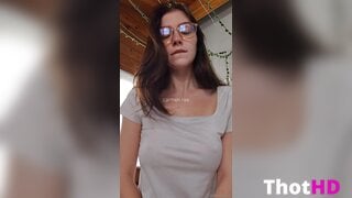 Makoshake Tits out Big Tits braless