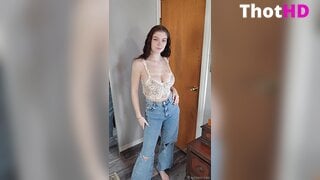Makoshake One Tit Out Big Tits Leaked OF Video