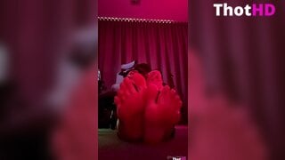 Heyimbee feet toes ass NSFW Video