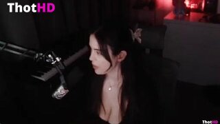 Heyimbee cleavage Video Leak