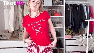 Marsden It Shorts Einblick Dekolleté Video-Leak