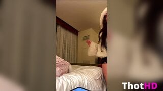 Colleen Sheehan ass spread legs on bed OF Video