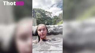 Genie Exum draußen nackt große Titten OnlyFans
