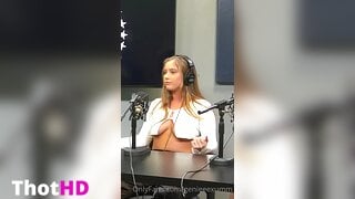 Genieeexumm underboob Video Leak