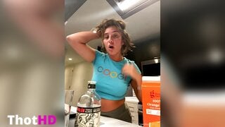 Genieeexumm underboob ass close-up short shorts Video Leak