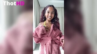 Mia z nude bikini ass masturbating NSFW Video
