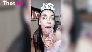 Queenkalinxxx dress downblouse pantyhose nipslip OnlyFans Leak