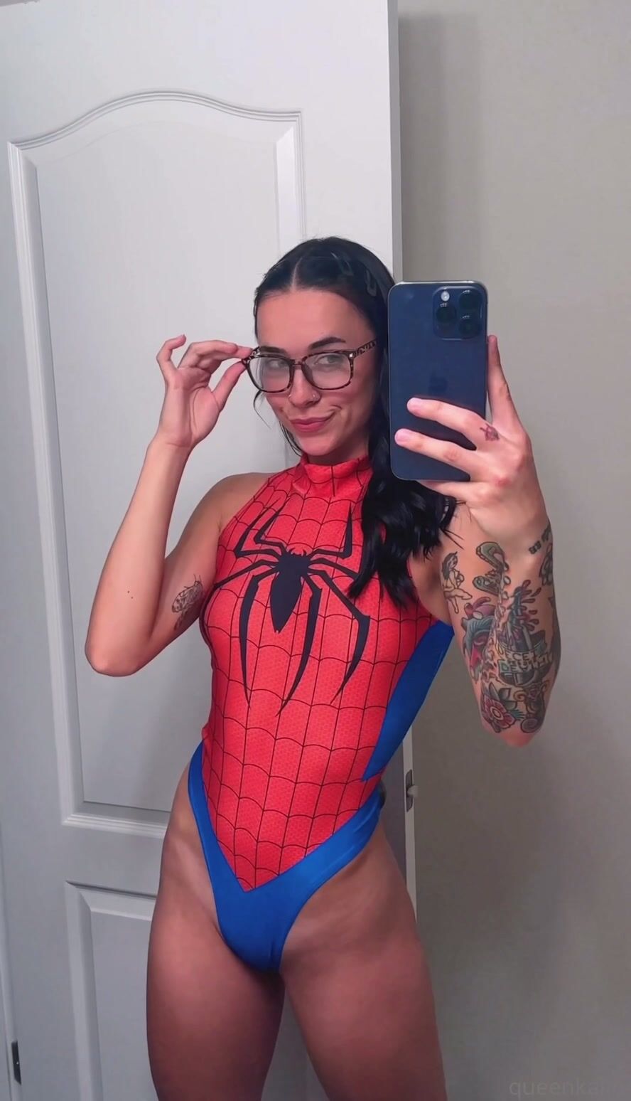 Queenkalinxxx mirror nude leotard tanlines OF