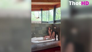 Queenkalinxxx nude masturbating bathroom object insertion OnlyFans