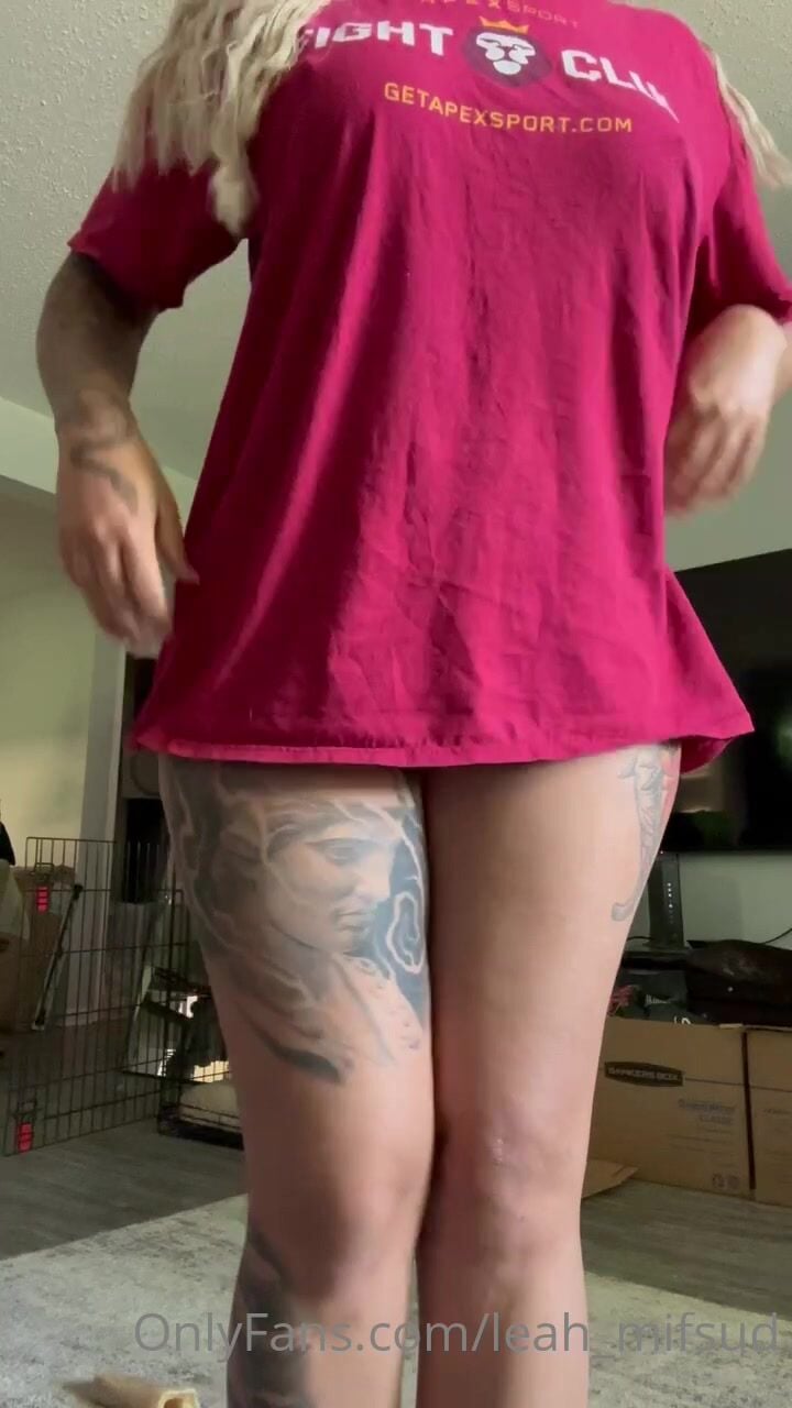 Leah_Mifsud bottomless pantyless Video