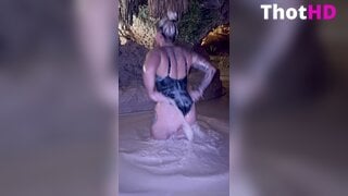 Leah_Mifsud ass from behind Big Tits OF Leak