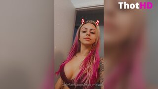 Leah_Mifsud cleavage ass close-up Big Tits OF