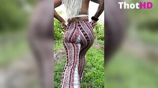 Leah_Mifsud outdoor from behind ass OnlyFans Leak