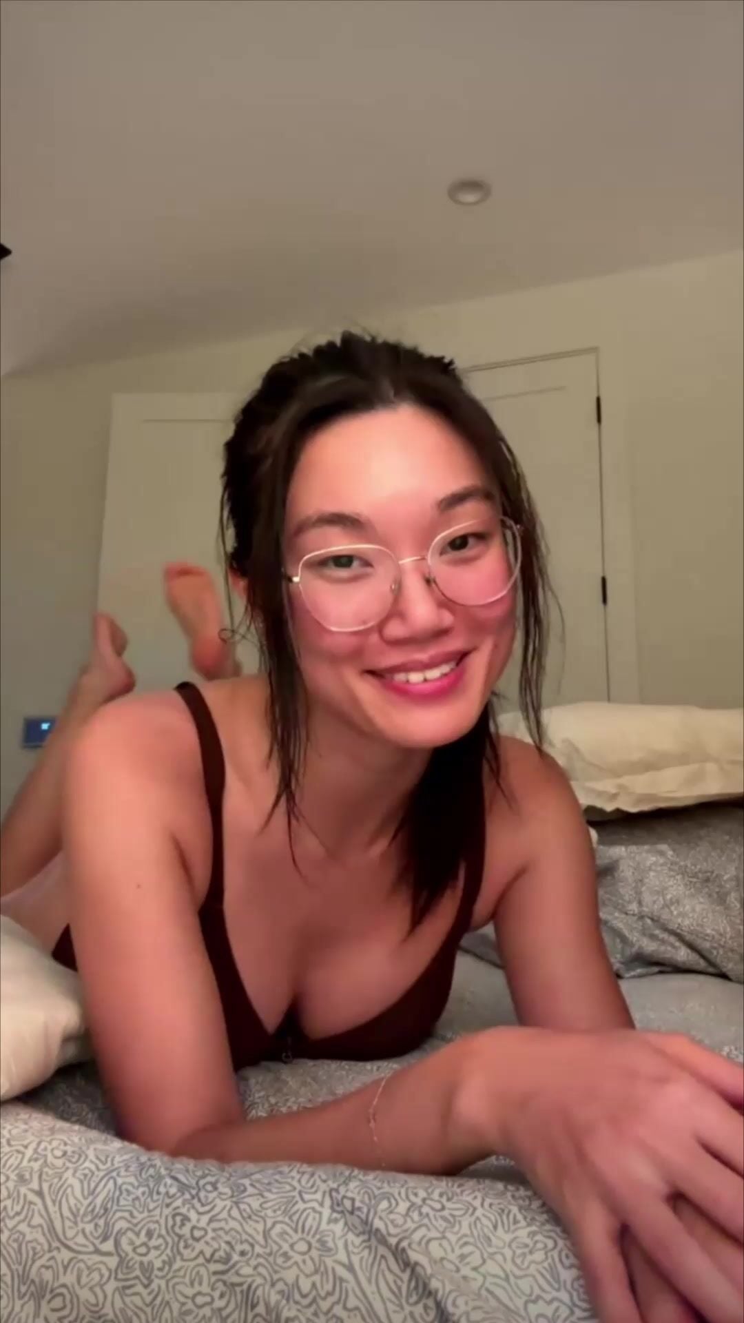 Skinny_mochi Topless Masturbating NSFW
