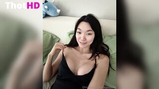 Lucy Mochi One Tit Out Leak