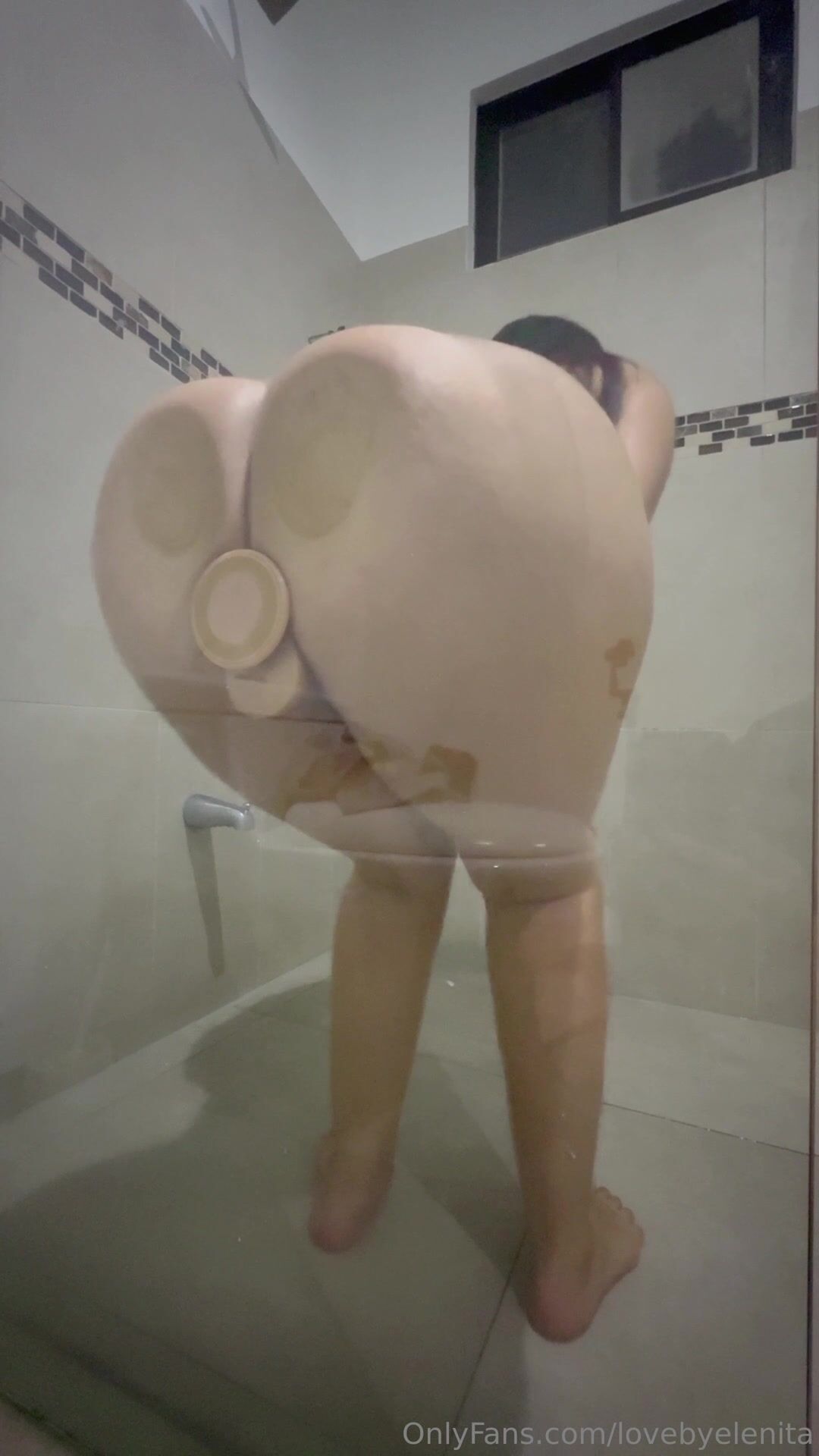 Elain3uwu Nude Ass