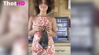 Lalymdl Close-Up Pussy Leak
