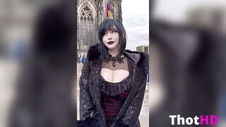 Pinkchyu Outdoor Cleavage Leak