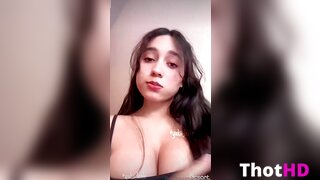 Yukii_lenle Cleavage Clip
