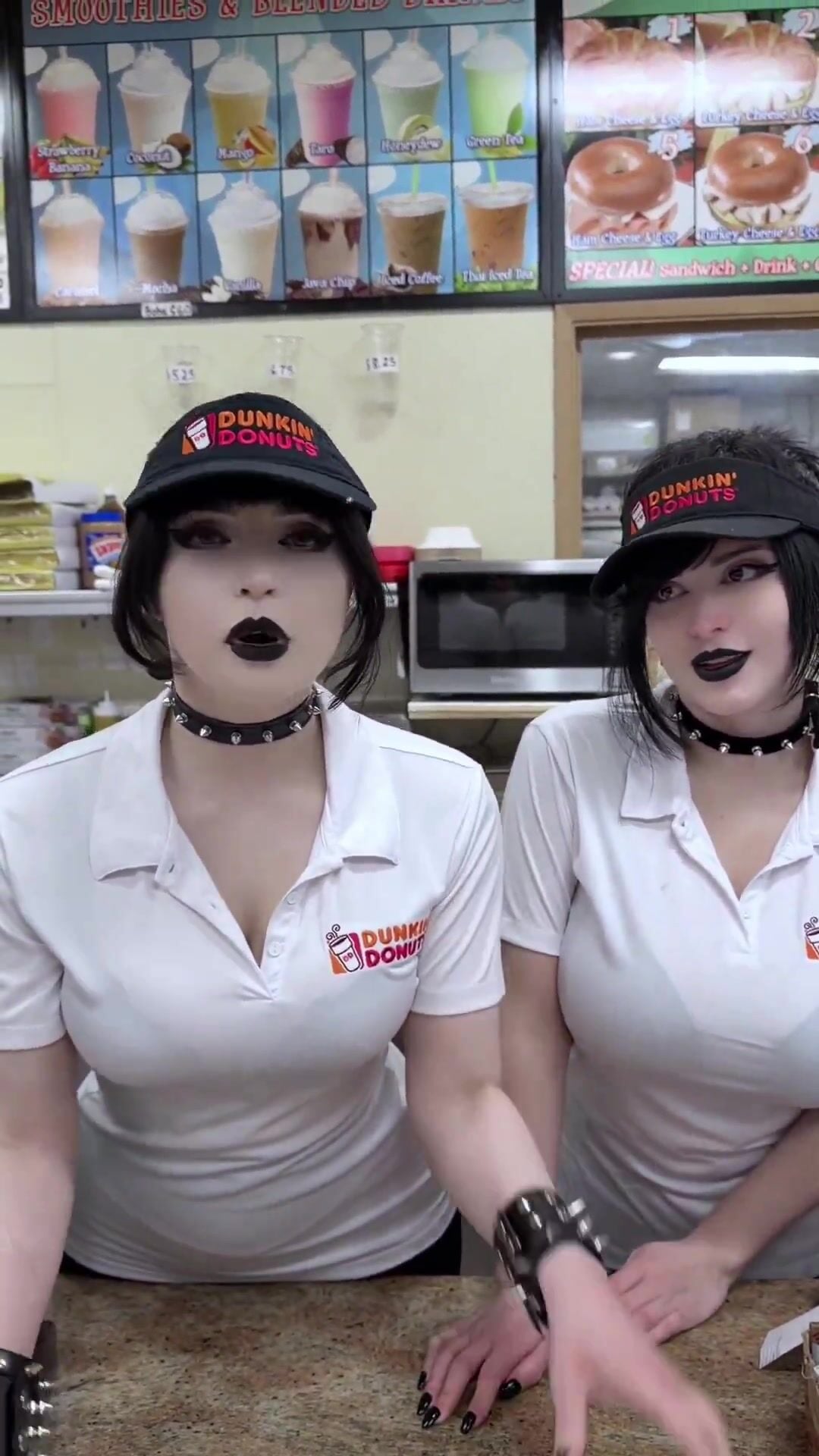 pinkchyu Choker Cleavage Leak