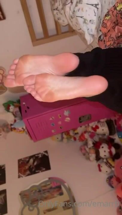 Emarrbb Feet and Toes XXX