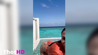 Therealmorenita Pool Clip