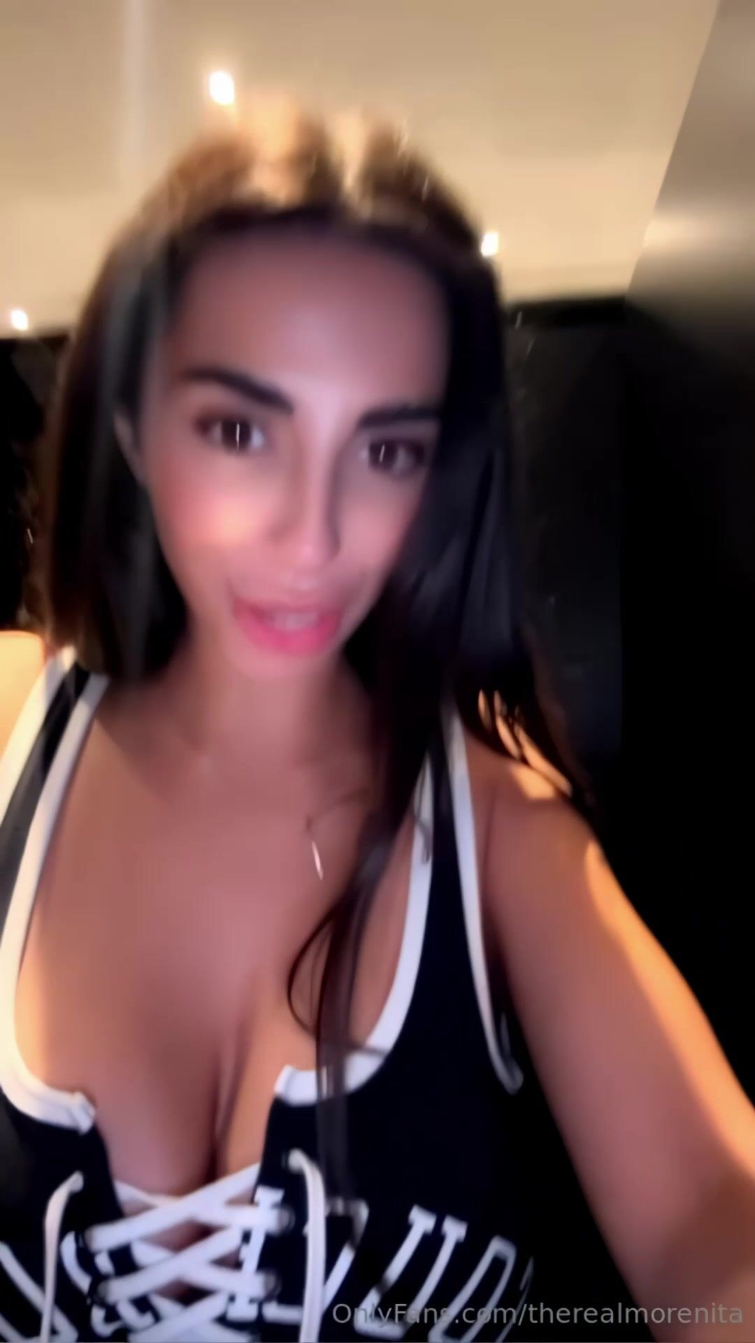Therealmorenita Cleavage NSFW