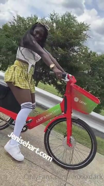 Jenise Hart Riding Outdoors OnlyFans
