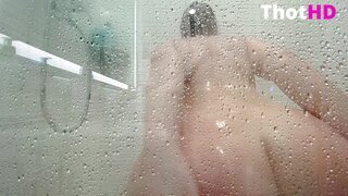 Bishoujomom Nude Showering OF
